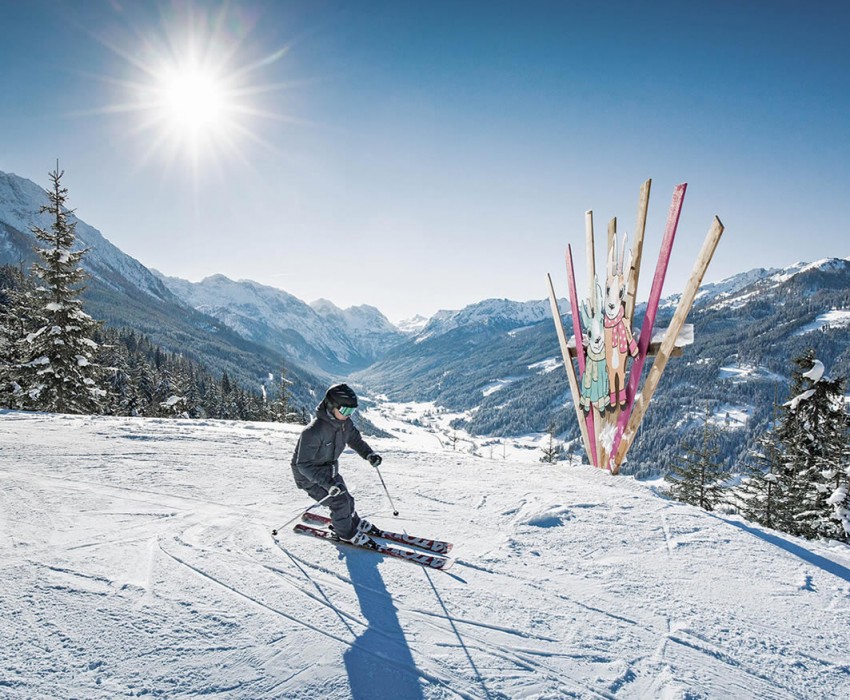 Kind beim Skifahren © Wagrain-Kleinarl Tourismus