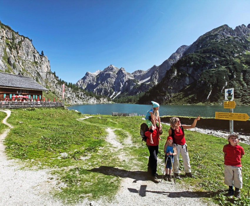 Familienwanderung zum Tappenkarsee © Wagrain-Kleinarl Tourismus